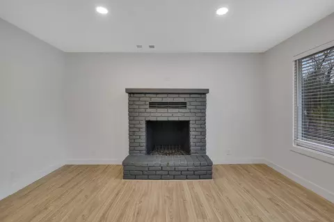 6000 Emerald Ln, Redding, CA 96001 photo 3