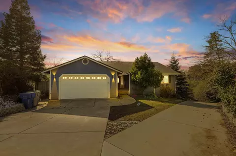 7832 Terra Linda Way, Redding, CA 96003