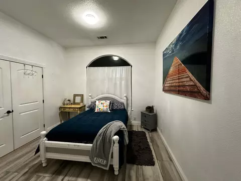 Bedroom - 20108 Old Alturas, Redding, CA 96003 photo 6 of 8