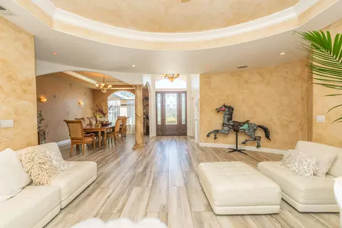 Living - 20108 Old Alturas, Redding, CA 96003 photo 1 of 3