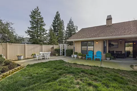 Exterior - 1974 Wineberry Path, Redding, CA 96003 photo 9 of 13