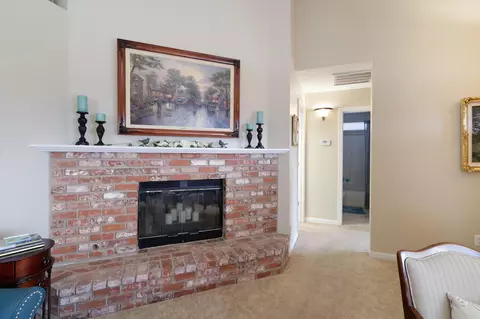 Living - 1974 Wineberry Path, Redding, CA 96003 photo 2 of 5
