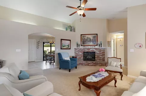 Living - 1974 Wineberry Path, Redding, CA 96003 photo 4 of 5