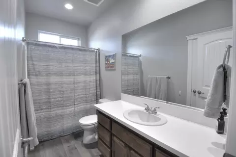 2801 Calaveras Ct, Redding, CA 96002 photo 18