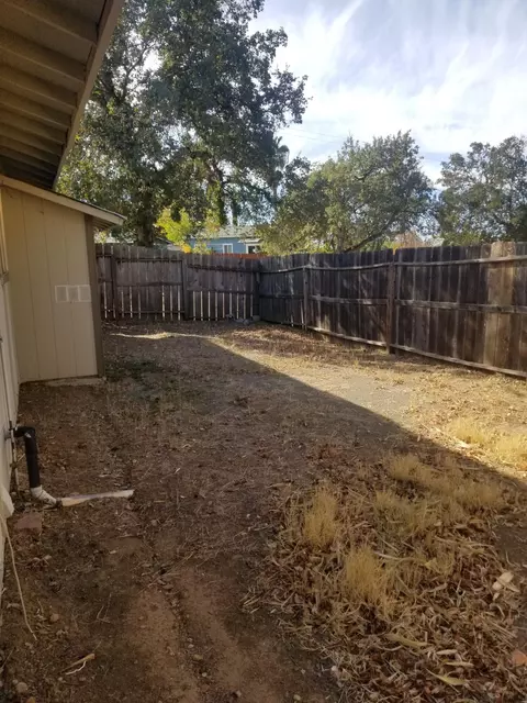 1571 College Vw, Redding, CA 96003 photo 7