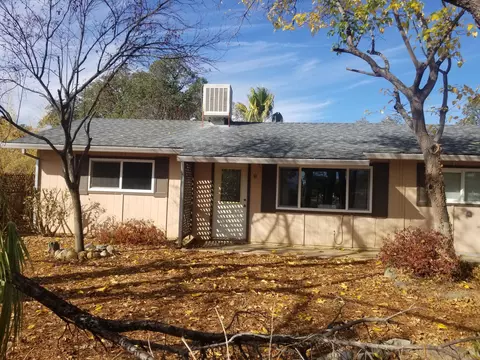 1571 College Vw, Redding, CA 96003 photo 3