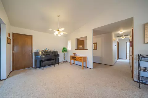 2947 Starlight Blvd, Redding, CA 96001 photo 8