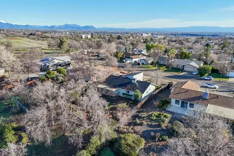 2947 Starlight Blvd, Redding, CA 96001 photo 35
