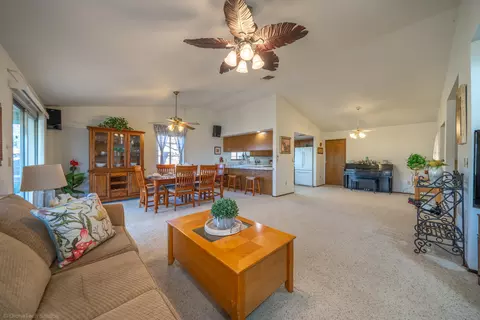 2947 Starlight Blvd, Redding, CA 96001 photo 7