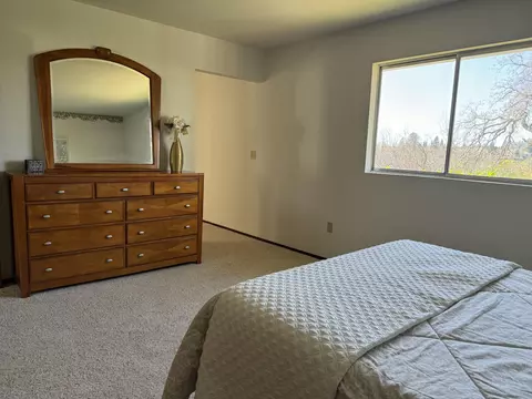 2947 Starlight Blvd, Redding, CA 96001 photo 21