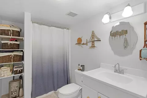 2730 Freebridge St, Redding, CA 96001 photo 8
