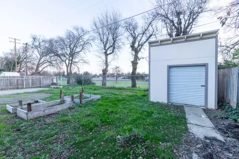 Exterior - 2055 Glengary Dr, Redding, CA 96001 photo 4 of 4