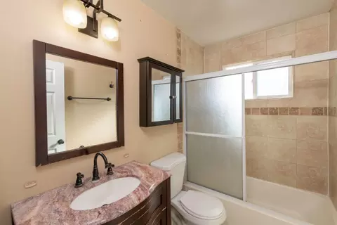 Bath - 2055 Glengary Dr, Redding, CA 96001 photo 2 of 2