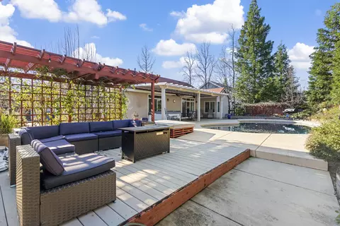 2055 Hope Ln, Redding, CA 96003 photo 25