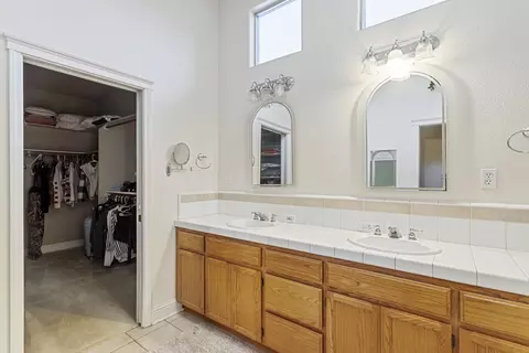 2055 Hope Ln, Redding, CA 96003 photo 12
