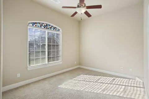 796 El Cedro Ave, Redding, CA 96002 photo 8