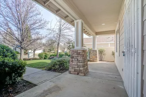 931 Leisha Ln, Redding, CA 96001 photo 5