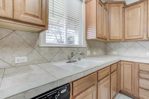 931 Leisha Ln, Redding, CA 96001 photo 18