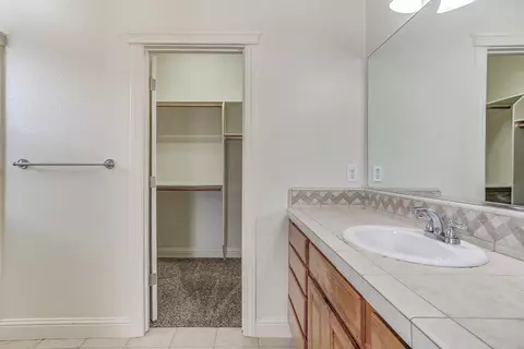 931 Leisha Ln, Redding, CA 96001 photo 38