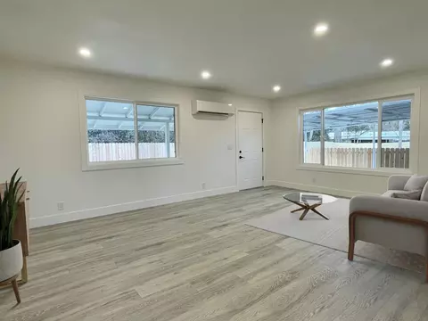 2526 N Bonnyview Rd, Redding, CA 96001 photo 4