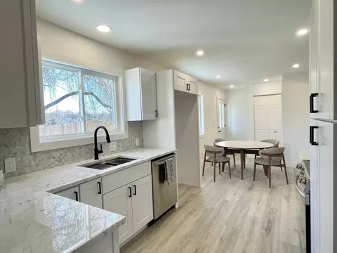 2526 N Bonnyview Rd, Redding, CA 96001 photo 8