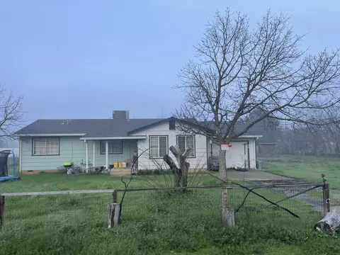 6962 Amber Ln, Redding, CA 96002 photo 2