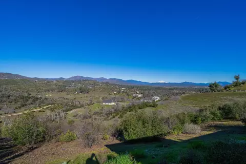 View/Area - 9740 Flourish Ln, Redding, CA 96001 photo 7 of 25