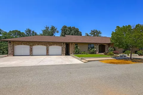 8757 Silver Bridge Rd, Palo Cedro, CA 96073