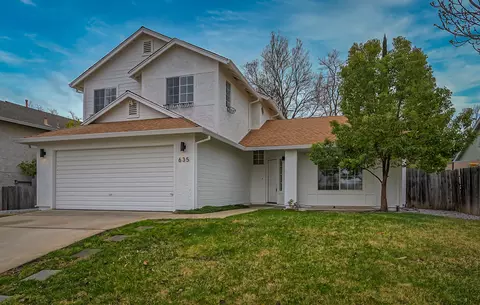 635 Alamine Dr, Redding, CA 96003