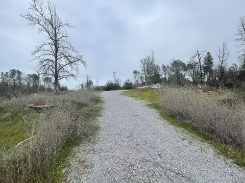 13545 Old Oregon Trl, Redding, CA 96003 photo 4