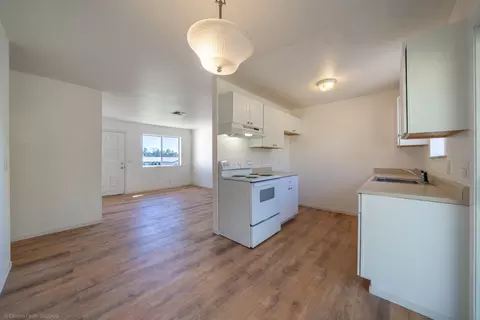 1111 Jaxon Way, Redding, CA 96003 photo 11