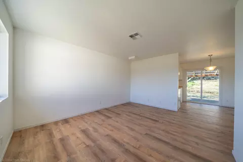 1111 Jaxon Way, Redding, CA 96003 photo 8