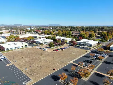354 Hartnell Ave, Redding, CA 96002 photo 2