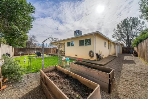 1516 Yale Ct, Redding, CA 96002 photo 30