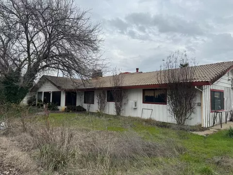 23246 Crestmont Dr, Millville, CA 96062