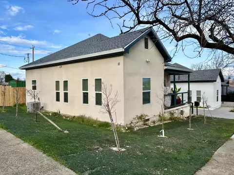 1864 South St, Redding, CA 96001 photo 15