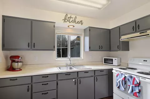 391 Branstetter Ln, Redding, CA 96001 photo 10