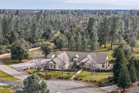 16757 Fortune Way, Anderson, CA 96007