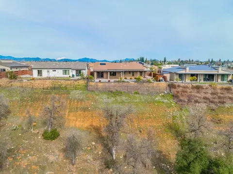 View/Area - 948 Katmai Pl, Redding, CA 96001 photo 17 of 24