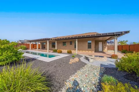 Exterior - 948 Katmai Pl, Redding, CA 96001 photo 16 of 30