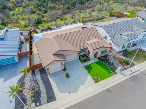View/Area - 948 Katmai Pl, Redding, CA 96001 photo 7 of 24