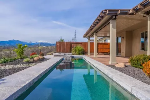 Exterior - 948 Katmai Pl, Redding, CA 96001 photo 15 of 30