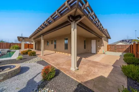 Exterior - 948 Katmai Pl, Redding, CA 96001 photo 21 of 30
