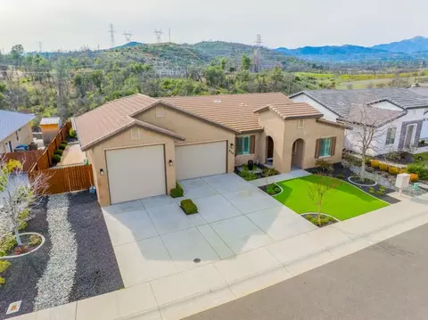 948 Katmai Pl, Redding, CA 96001