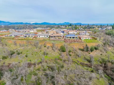 View/Area - 948 Katmai Pl, Redding, CA 96001 photo 20 of 24