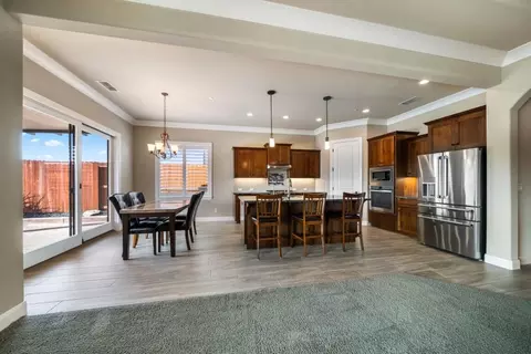 Dining - 948 Katmai Pl, Redding, CA 96001 photo 1 of 2