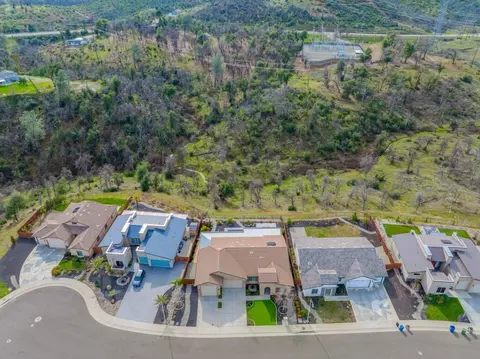 View/Area - 948 Katmai Pl, Redding, CA 96001 photo 11 of 24
