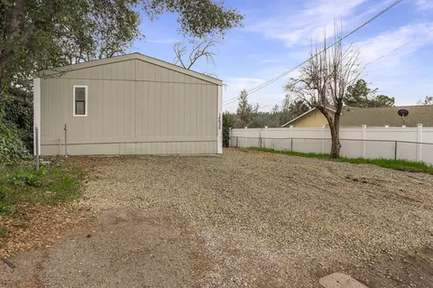 14635 Spring Branch Rd, Redding, CA 96003 photo 3