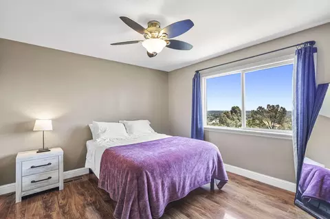 Bedroom - 4651 Memory Ln, Redding, CA 96001 photo 1 of 10