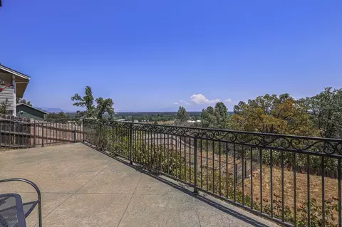 Exterior - 4651 Memory Ln, Redding, CA 96001 photo 9 of 15